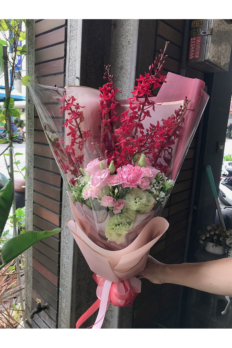 蘭花設計款花束 Cymbidium Orchid
