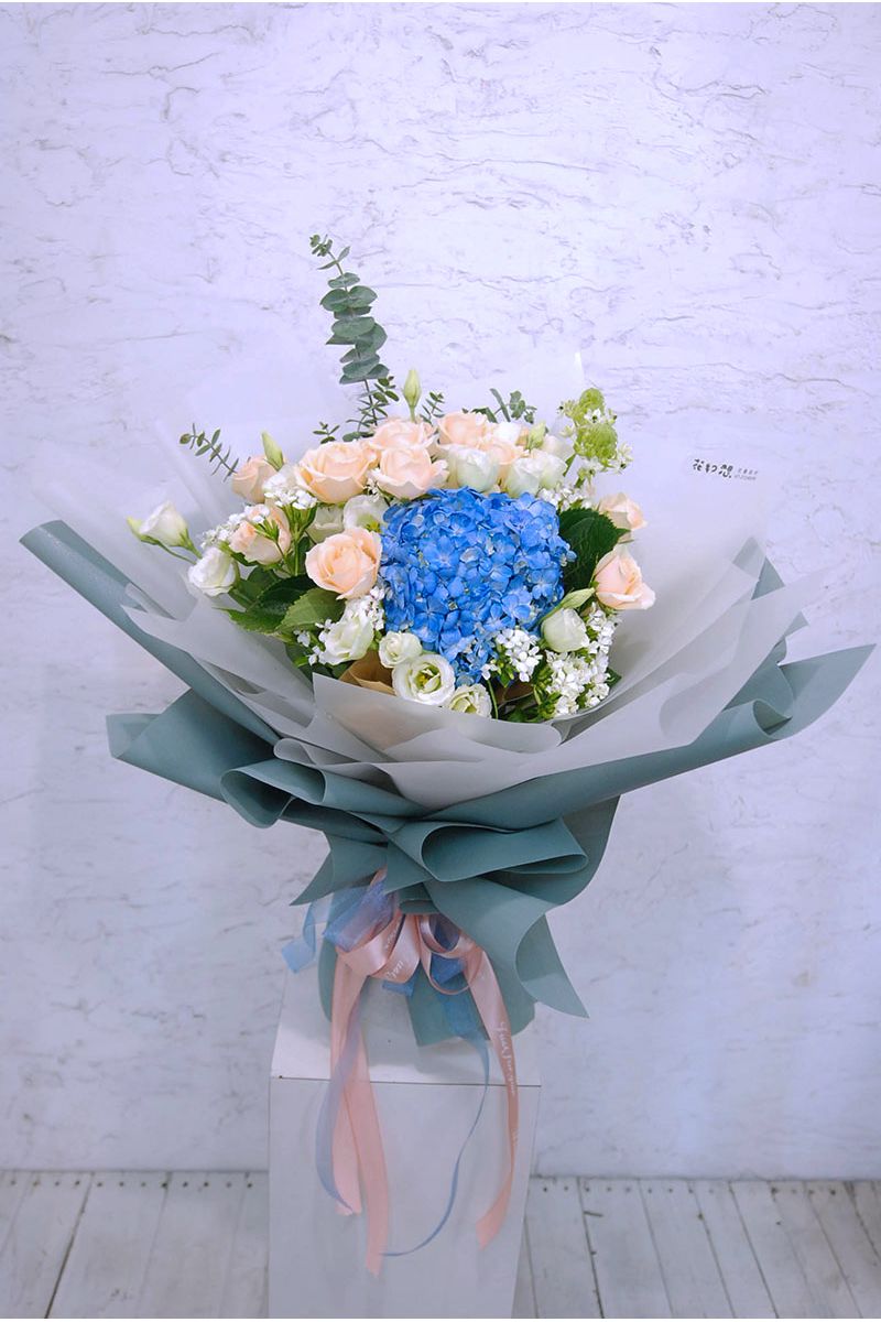 玫瑰搭配繡球花束Rose & Hydrangea Bouquet