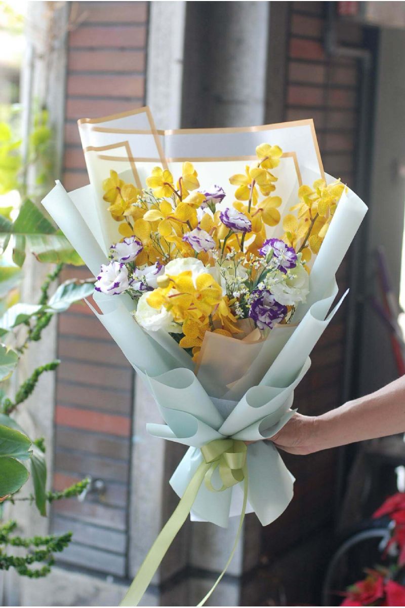 畢業蘭科花束