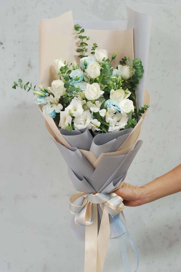 白色讚美White Rose Bouquet