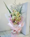 蘭花設計款花束 Cymbidium Orchid