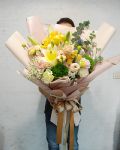 榮退百合花束
